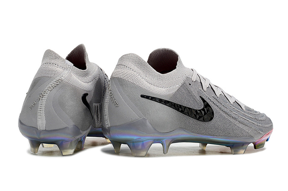 Chuteira Nike Phantom GX II Edição Especial FG - Cinza