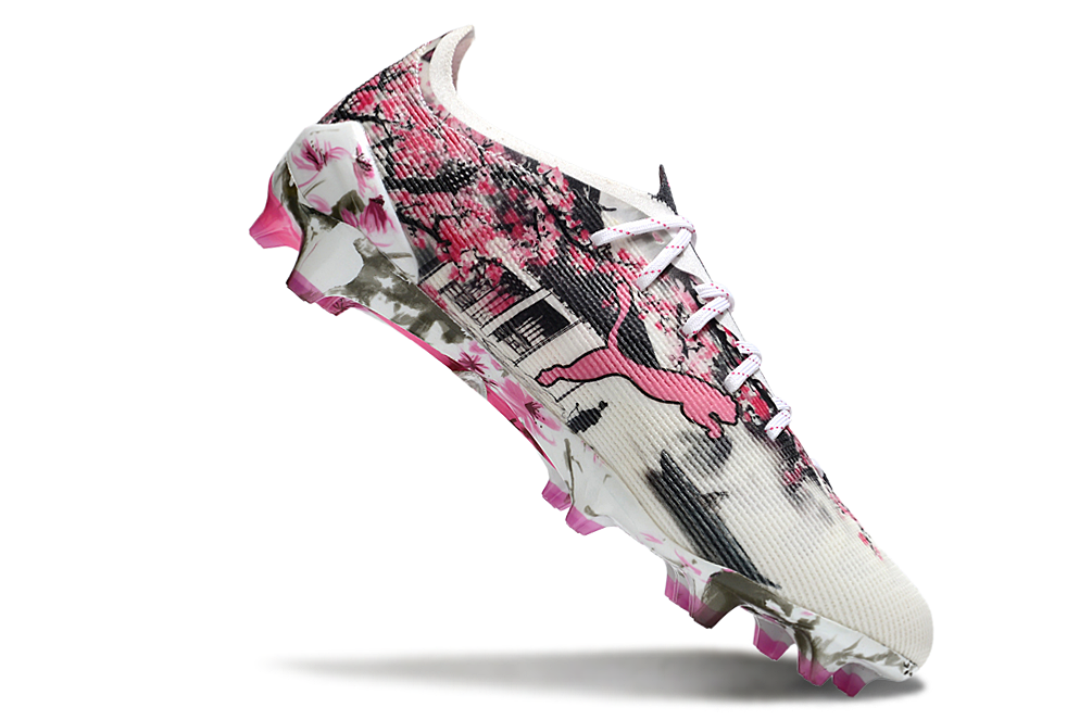 Chuteira Puma Ultra 5 Ultimate FG - Branca, Preta e Rosa