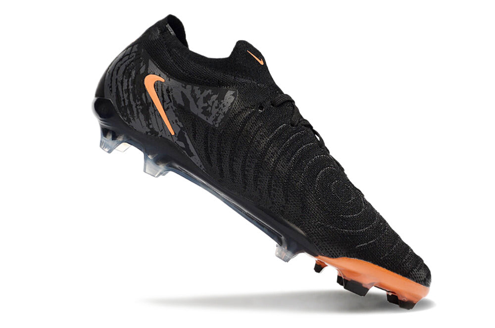Chuteira Nike Phantom GX II FG - Preta e Laranja