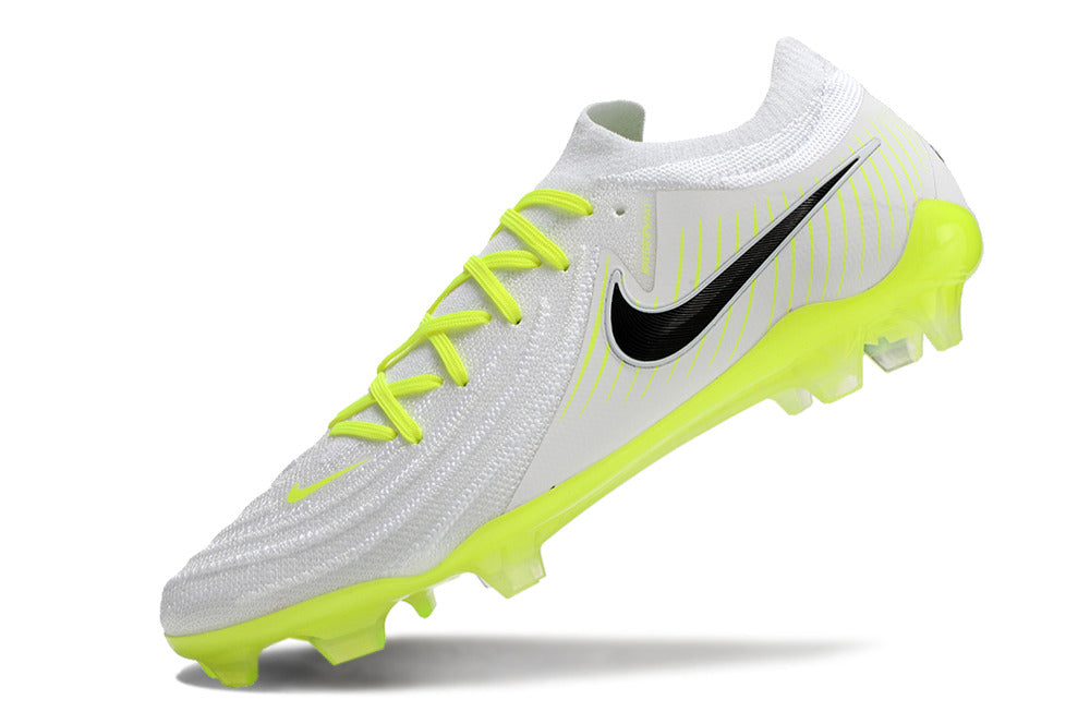 Chuteira Nike Phantom GX II FG - Branca e Verde