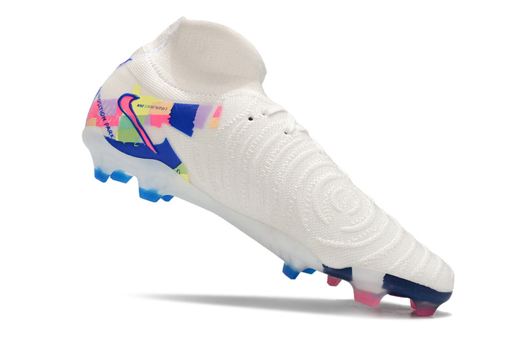 Chuteira Nike Phantom Luna Elite NU FG