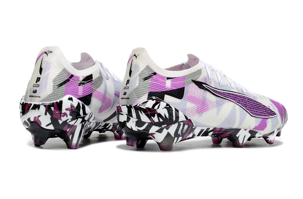 Chuteira Puma Ultra 5 Ultimate FG - Branca e Roxa