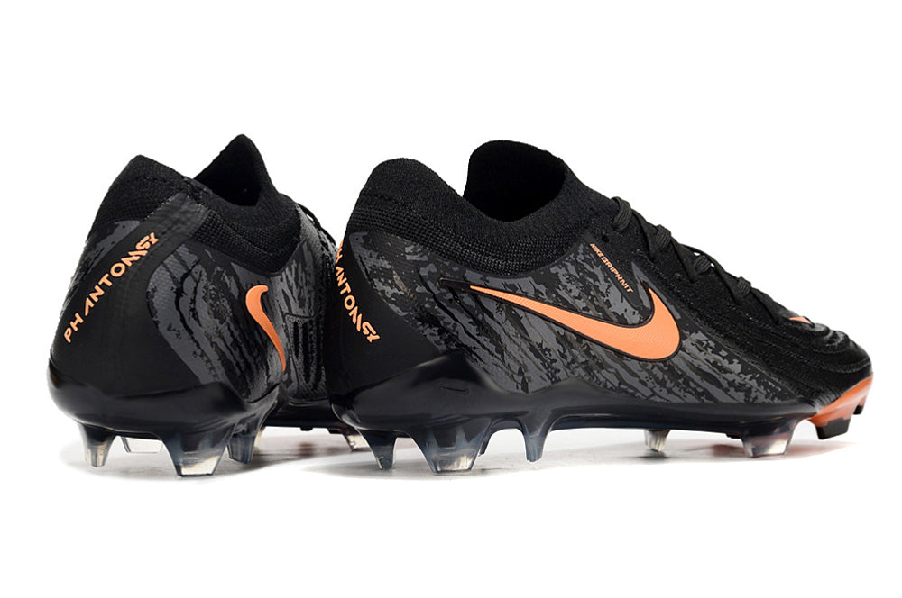 Chuteira Nike Phantom GX II FG - Preta e Laranja