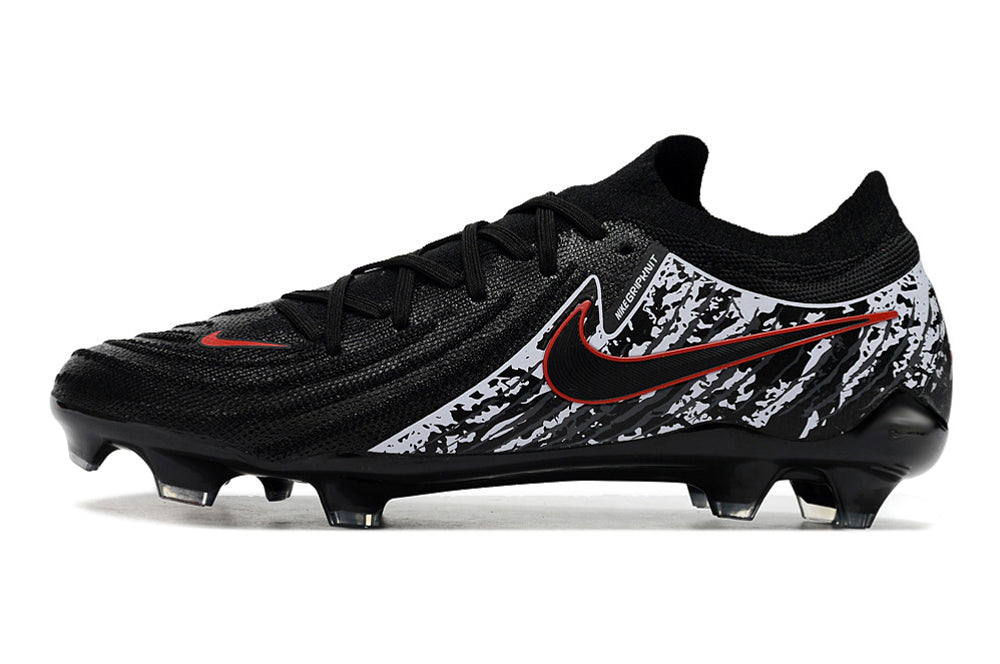 Chuteira Nike Phantom GX II FG - Preta, Branca e Vermelha