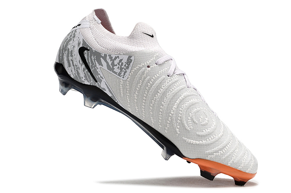 Chuteira Nike Phantom GX II FG - Cinza e Laranja