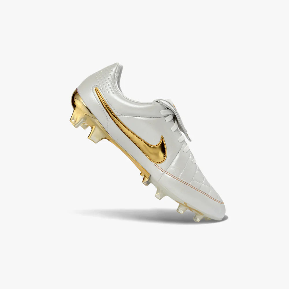 Chuteira Nike Tiempo Legend Ronaldinho R10 FG